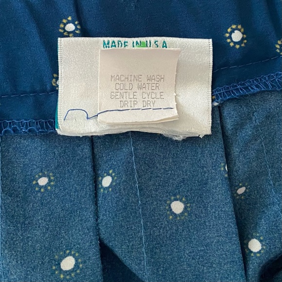 116. LILY’S OF BEVERY HILLS Pleated Tennis Skirt - Ladies Size Medium - Picture 6 of 6